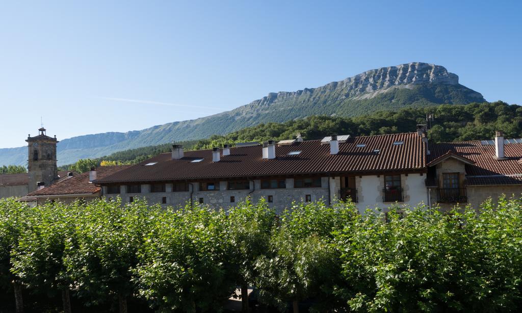 Casa Rural Martxoenea Landetxea Hotel Arruazu Exterior foto
